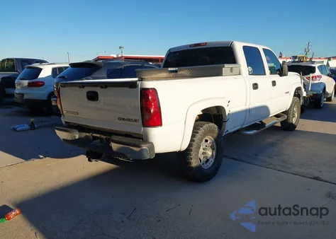 2005 Chevrolet Silverado 2500Hd Lt from USA, damaged, VIN 1GCHC23U75F883040